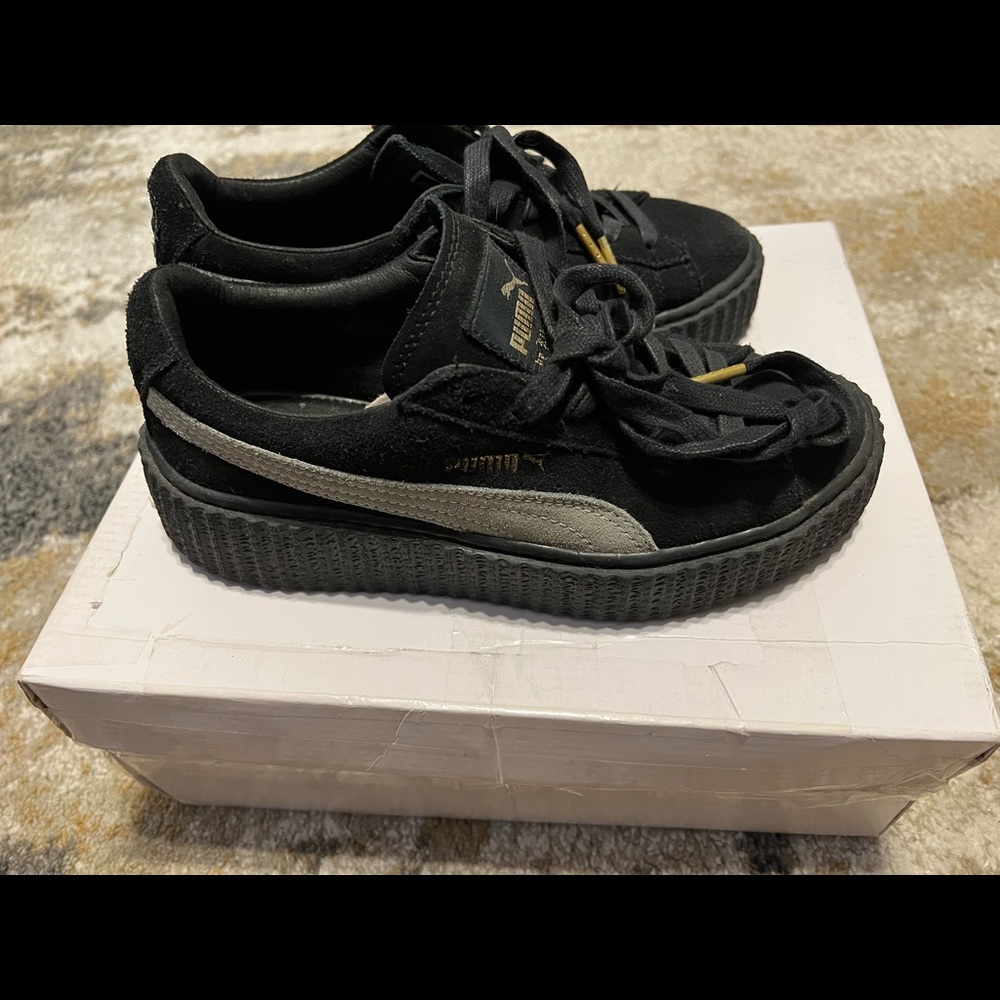 Puma by Rihanna size Us6. Great condition.